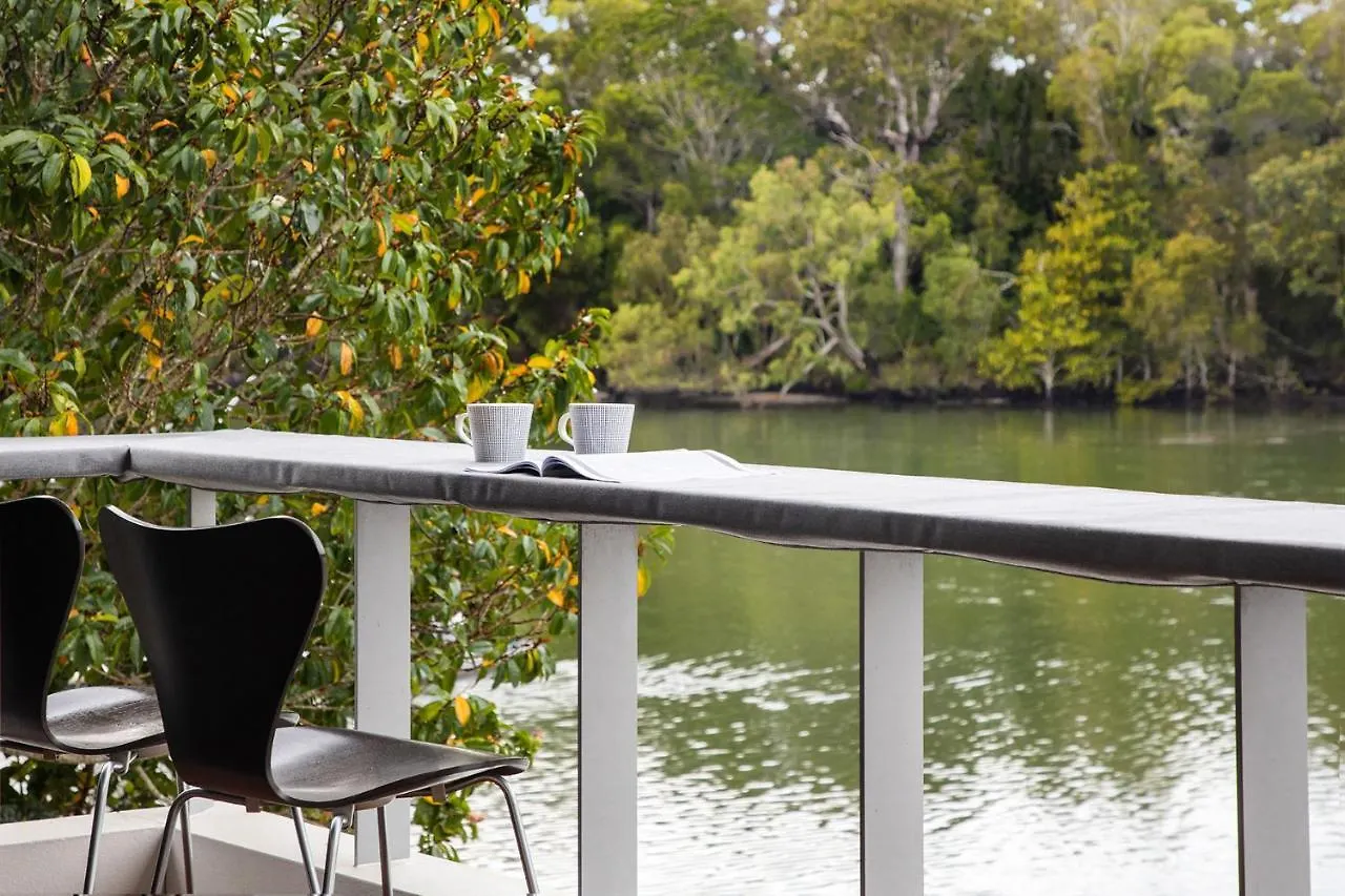 Modern Riverview Escape With Private Pool Noosaville Casa de Férias